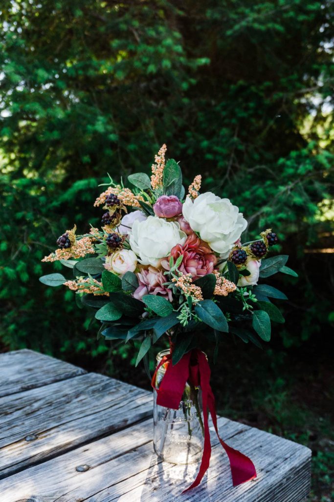 Faux Elopement Bouquets DIY for Wedding